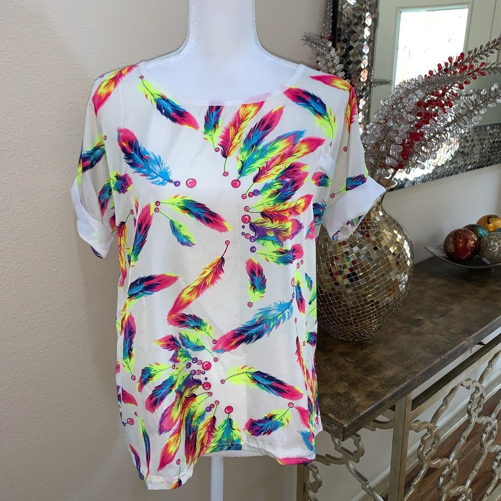 Colorful short sleeves too